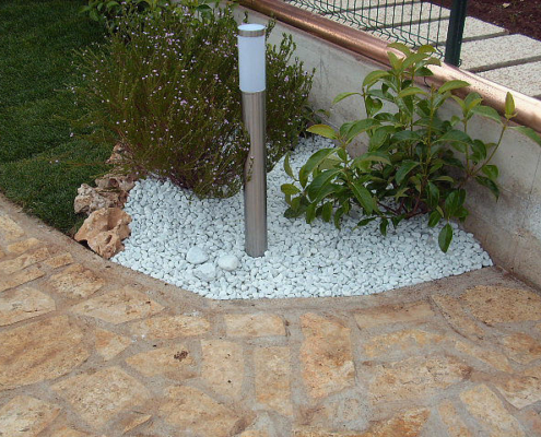 ciottoli-in-giardino4 ciottoli in giardino4