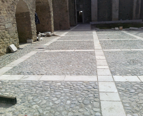 pavimento con ciottoli di fiume5 pavimento con ciottoli di fiume5